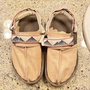 Reebok Beatnik Beige (US 7 Men’s / 8.5 Women’s)